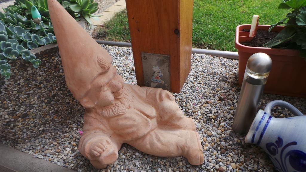 Gaestehaus Und Weinbau Zur Wiederkehr Strudler Podersdorf am See Eksteriør bilde